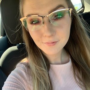 Meet your Posher, Georgia